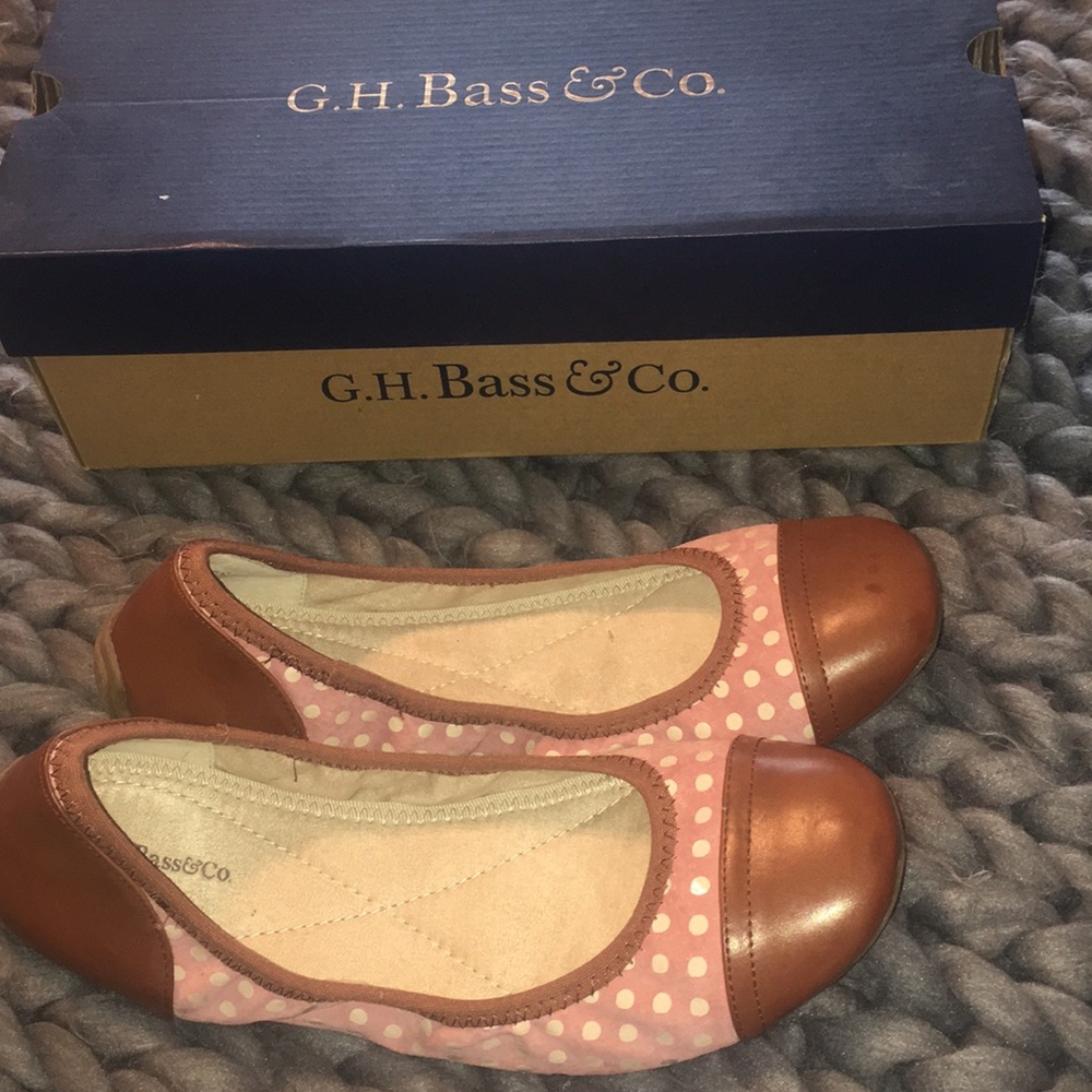 Women’s flats